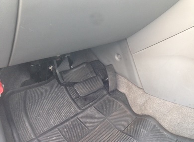 教習車・マイカーでの教習OK!（簡易補助ブレーキを装着します）